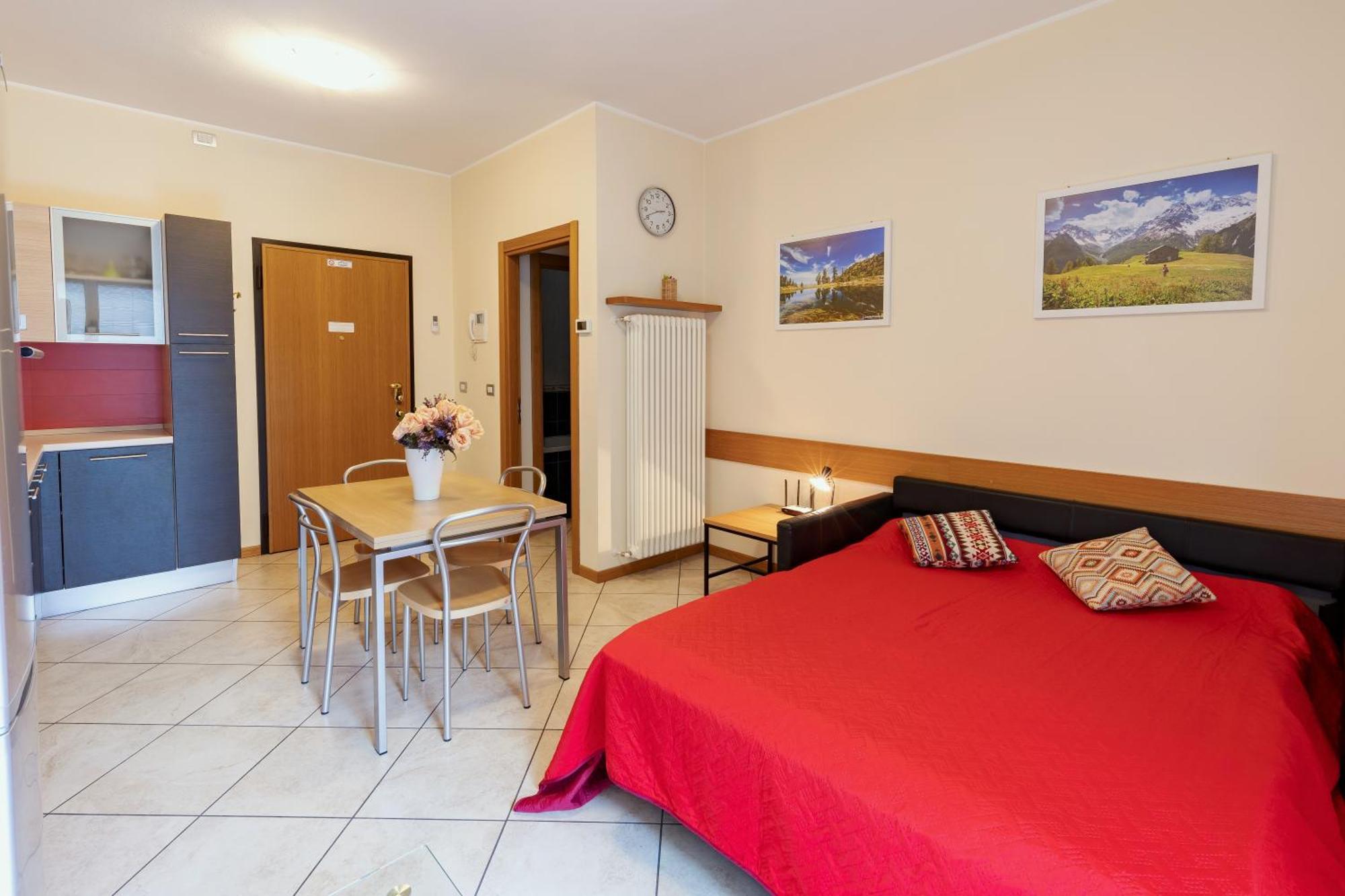 Residenza Il Castello Apartment Sondrio Room photo